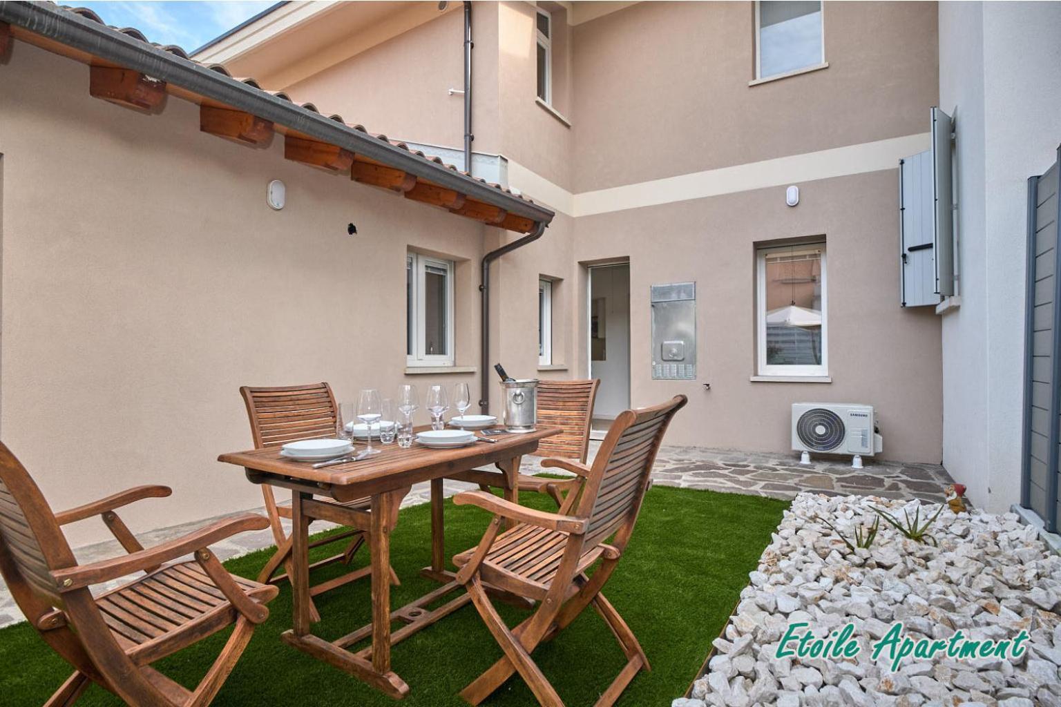 Casa Monique Apartments 데센자노델가르다 외부 사진